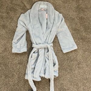 Victoria's Secret Plush Robe NWT
